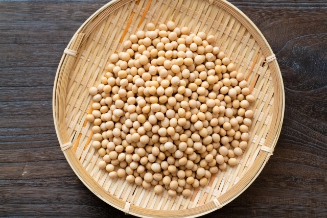 大豆の食べ過ぎは体に害あり 摂取量の目安は イソフラボンの健康効果も紹介 ちそう