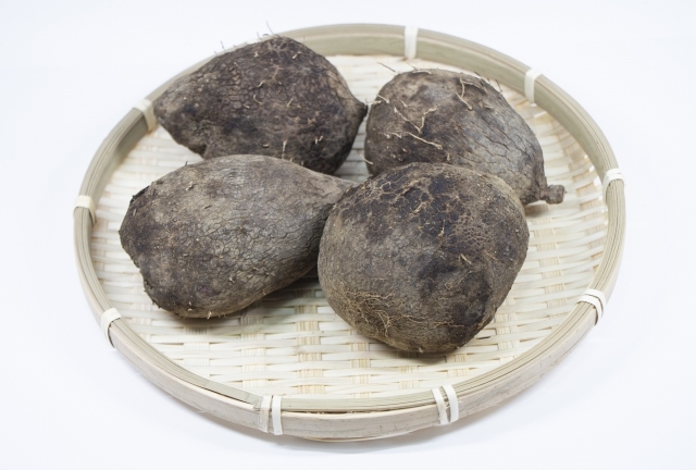 大和芋とは 山芋 長芋との違いは 栄養価 食べ方やとろろの作り方など紹介 ちそう