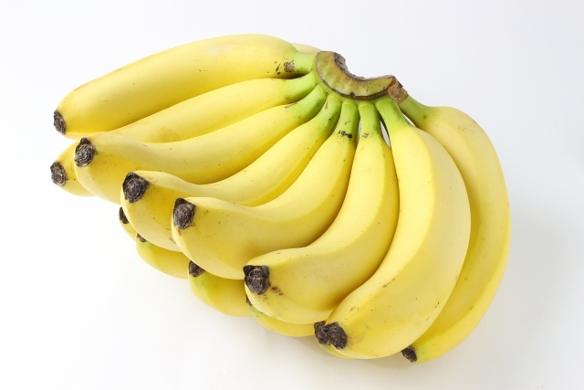 バナナの食べ過ぎは害あり 最悪死亡する 毎日 2本以上は問題ないかなど解説 ちそう