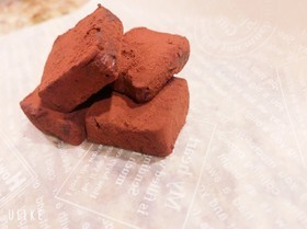 チョコレートの白いカビは危険 安全 青カビとの見分け方や対処法を紹介 ちそう