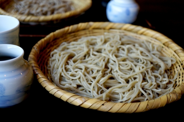 ざるそばのカロリー 糖質は ダイエット効果ある 太りにくい食べ方を紹介 ちそう