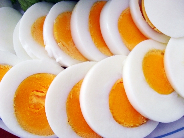 ゆで卵の賞味期限や保存方法は 常温はng 冷蔵庫 煮卵で日持ちさせるコツを紹介 ちそう