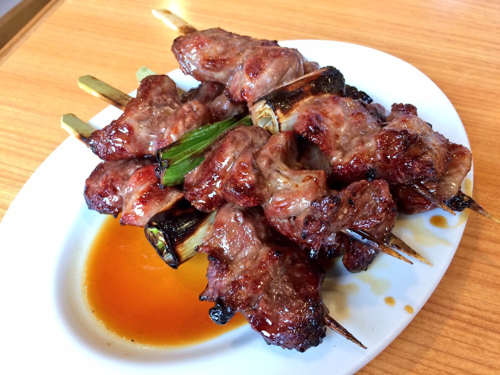 焼き鳥の かしら とは どこの部位 カロリー 栄養素 味わい 食感まで紹介 ちそう