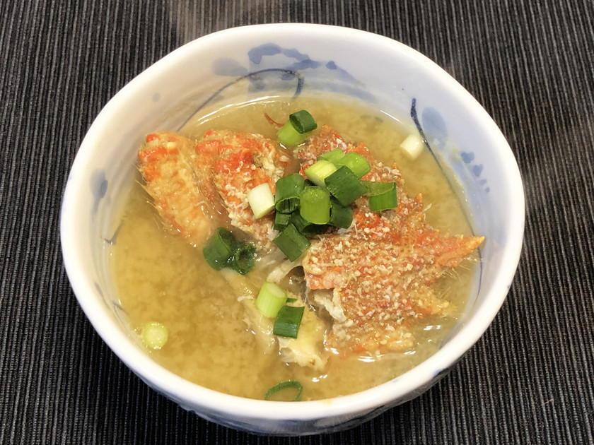 クリガニ 栗蟹 の食べ方は 旬や茹で方のコツは 味噌汁などレシピのおすすめなども紹介 ちそう