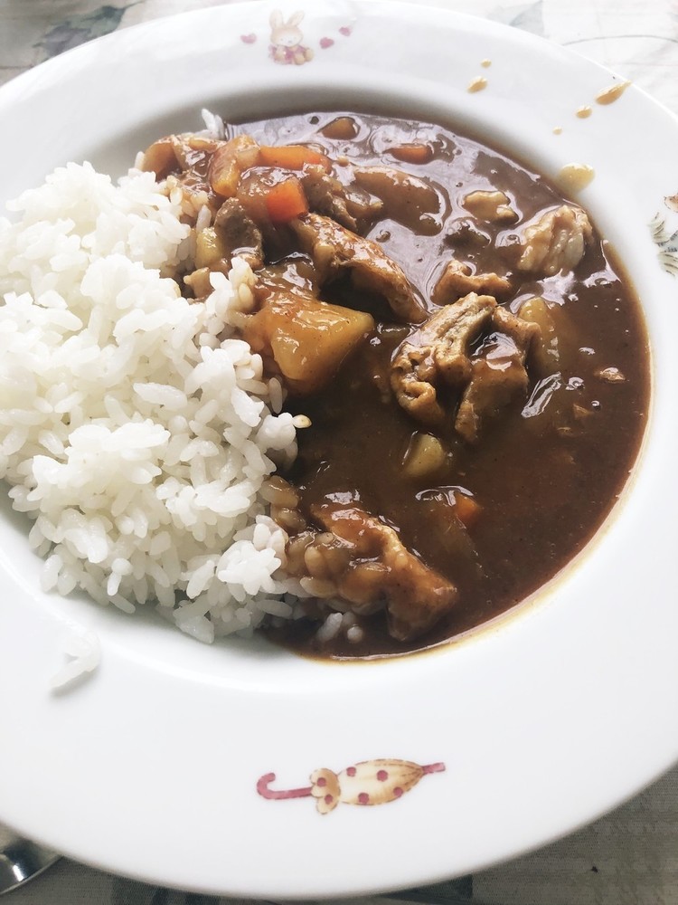 カレーに隠し味チョコを入れる効果は 量 タイミングなど入れ方のポイントを解説 ちそう