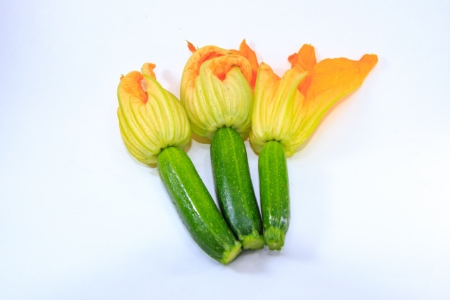 花ズッキーニとは 旬の季節や食べ方は 料理レシピのおすすめを紹介 ちそう