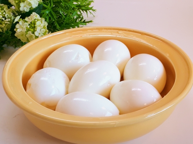 卵 歳 から 何 半熟 半熟卵・生卵はいつから大丈夫？