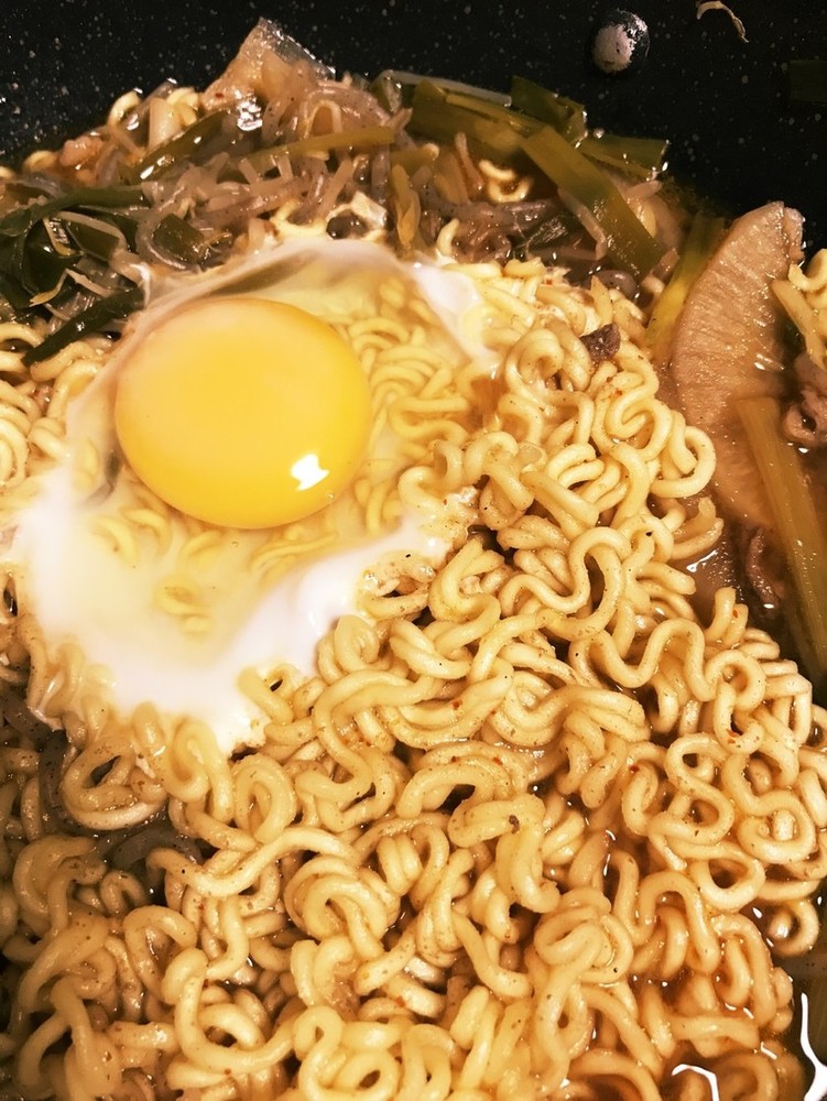 すき焼きの締めランキングtop13 一位はご飯 うどん 入れるタイミングも紹介 ちそう