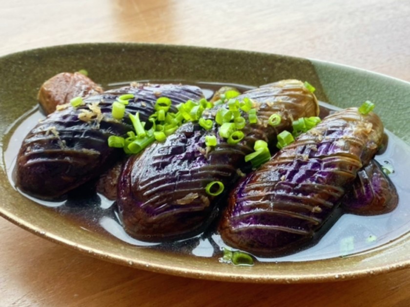 ハンバーグの献立に合うおかず27選 もう一品の副菜 サラダやメニュー例も紹介 ちそう