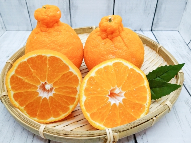 方 オレンジ 剥き オレンジ・グレープフルーツの皮のむき方