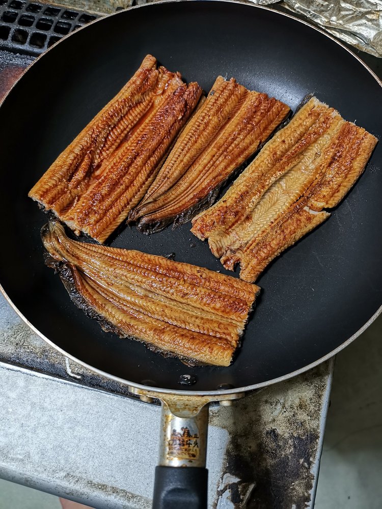 市販のうなぎを美味しく食べる方法 ガッテン流の柔らかくなる温め方も紹介 ちそう