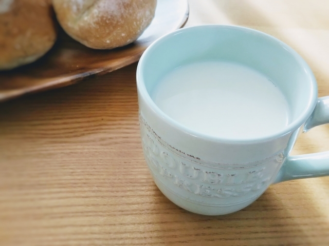 方 牛乳 温め 牛乳の栄養素は加熱したら無くなるの？効果的な飲み方も紹介