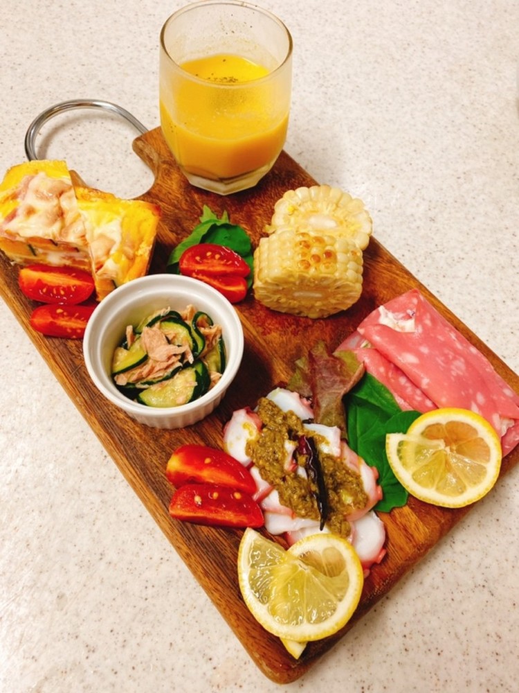 カッティングボードのおしゃれな盛り付けアイデア選 見栄え良くするコツを紹介 ちそう