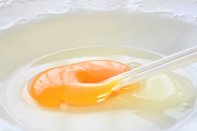 卵かけご飯 生卵は何歳から大丈夫 アレルギーや安全な与え方についても紹介 ちそう