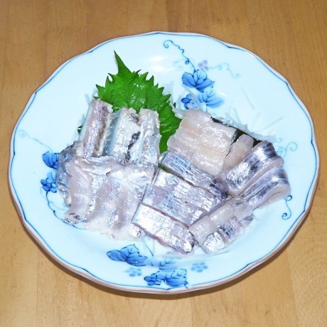 太刀魚の刺身はまずい 皮の引き方は 寝かせる方法や美味しい食べ方も紹介 ちそう