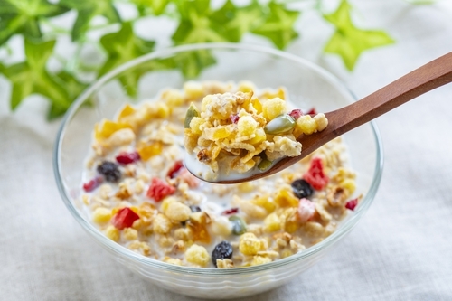 フルグラで太る理由とは？ダイエット効果ある食べ方や商品・レシピのおすすめも紹介！ ちそう